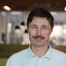 Simen Hustad