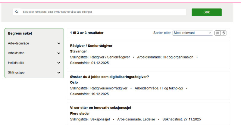 Skjermbilde som viser hvordan søk-funksjonen ser ut med et tekstfelt, og et felt for flere alternativer hvor du kan legge inn mer detaljer.